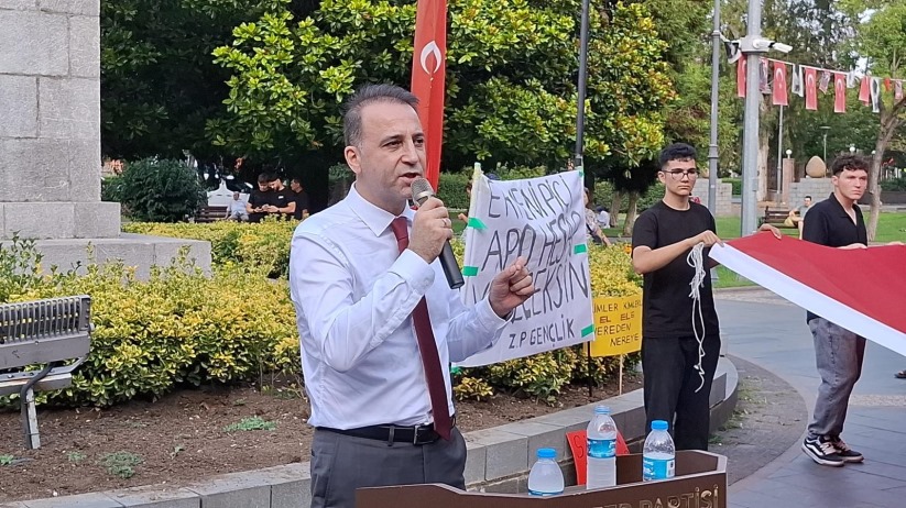 Zafer Partisi Onur Anıtı Önünde Ayaklandı: 'Teröre Af Yasasına Karşı Gövdemizi Siper Edeceğiz!'