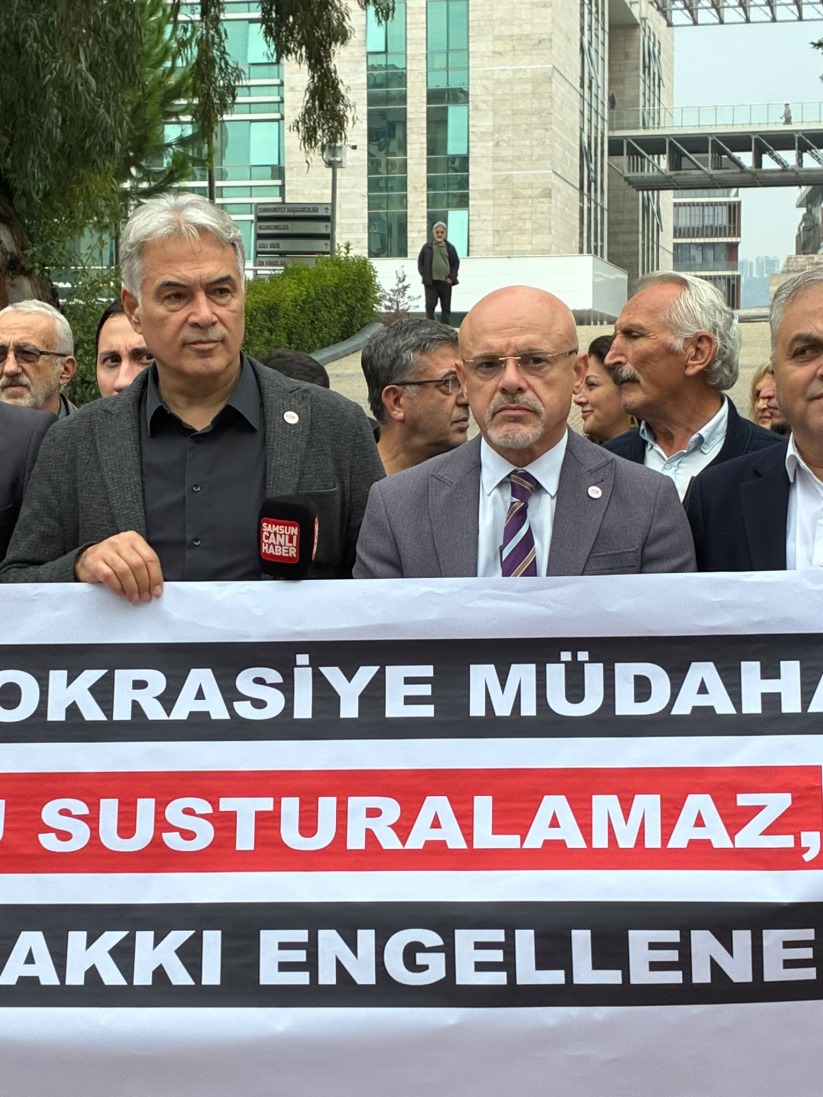 Özdağ: 'Milletin haber alma hakkına kayyım atanamaz!'