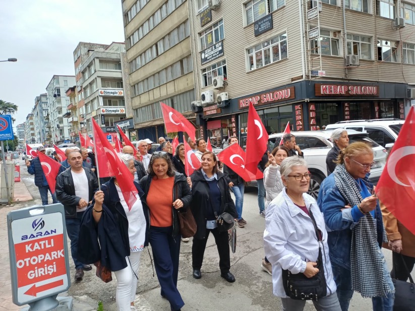 Tanju Arat: 'Astsubayların Hakkı Teslim Edilmeli'