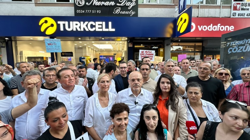 Mehmet Özdağ Yeni Adresi Duyurdu: 'Samsun'da Mücadelemiz Devam Edecek'