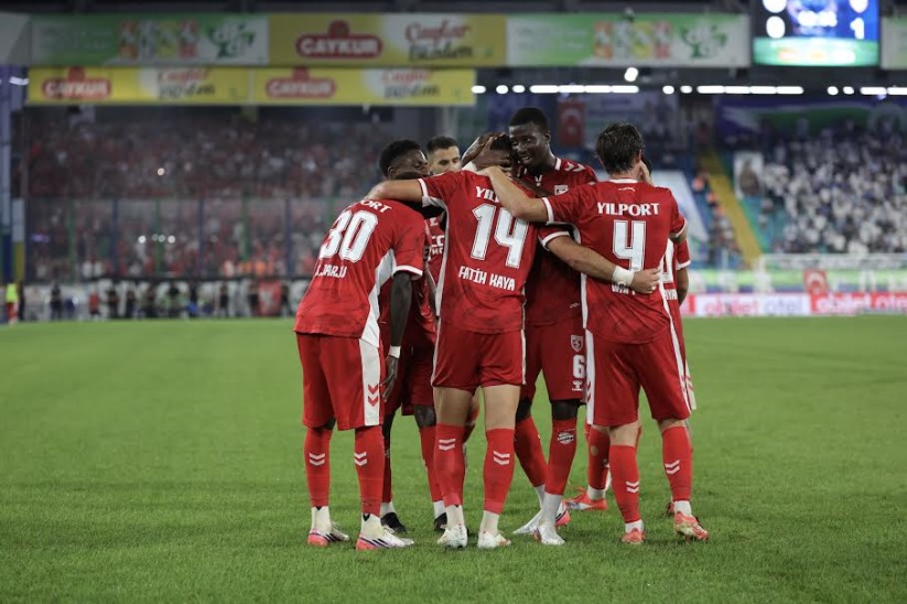Samsunspor Rize'de Kazandı! Karadeniz Derbisinde 3 Puan Samsun'un