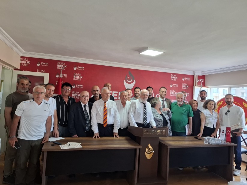 Zafer Partisi Samsun İl Başkanlığı Teşkilatlarını Siyaset Okulu İle Geleceğe Hazırladı
